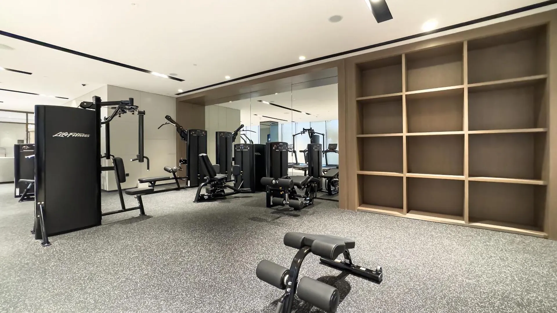 Grandeur 2 Bedroom Apartments I Burj Khalifa & Fountain Views I Free Parking, Gym, Pool, Wi-Fi & Ps5 I By Skyline Serenity Dubai