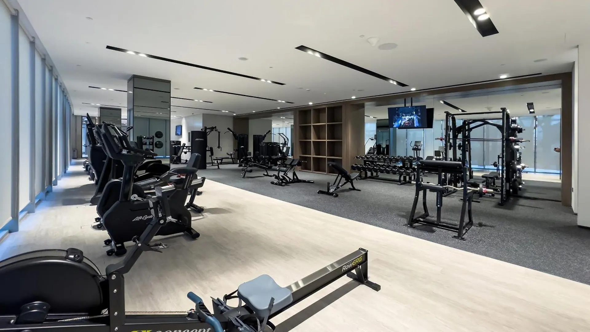 Grandeur 2 Bedroom Apartments I Burj Khalifa & Fountain Views I Free Parking, Gym, Pool, Wi-Fi & Ps5 I By Skyline Serenity Dubai United Arab Emirates