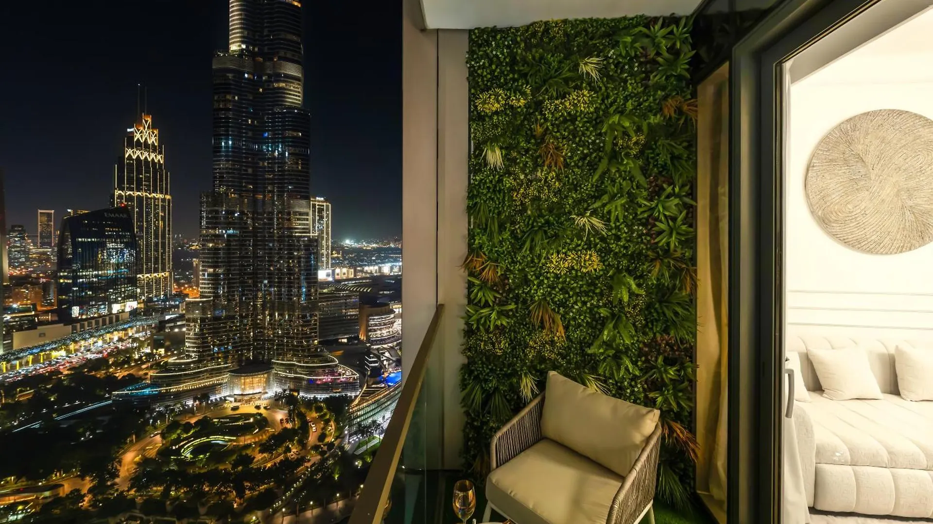 Grandeur 2 Bedroom Apartments I Burj Khalifa & Fountain Views I Free Parking, Gym, Pool, Wi-Fi & Ps5 I By Skyline Serenity Dubai 0*,  United Arab Emirates
