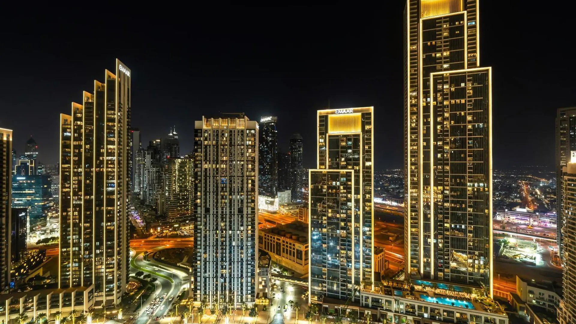 Grandeur 2 Bedroom Apartments I Burj Khalifa & Fountain Views I Free Parking, Gym, Pool, Wi-Fi & Ps5 I By Skyline Serenity Dubaj Spojené arabské emiráty