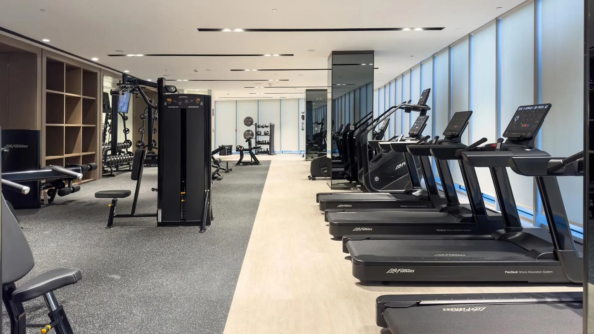 Grandeur 2 Bedroom Apartments I Burj Khalifa & Fountain Views I Free Parking, Gym, Pool, Wi-Fi & Ps5 I By Skyline Serenity Dubai 0*,  United Arab Emirates
