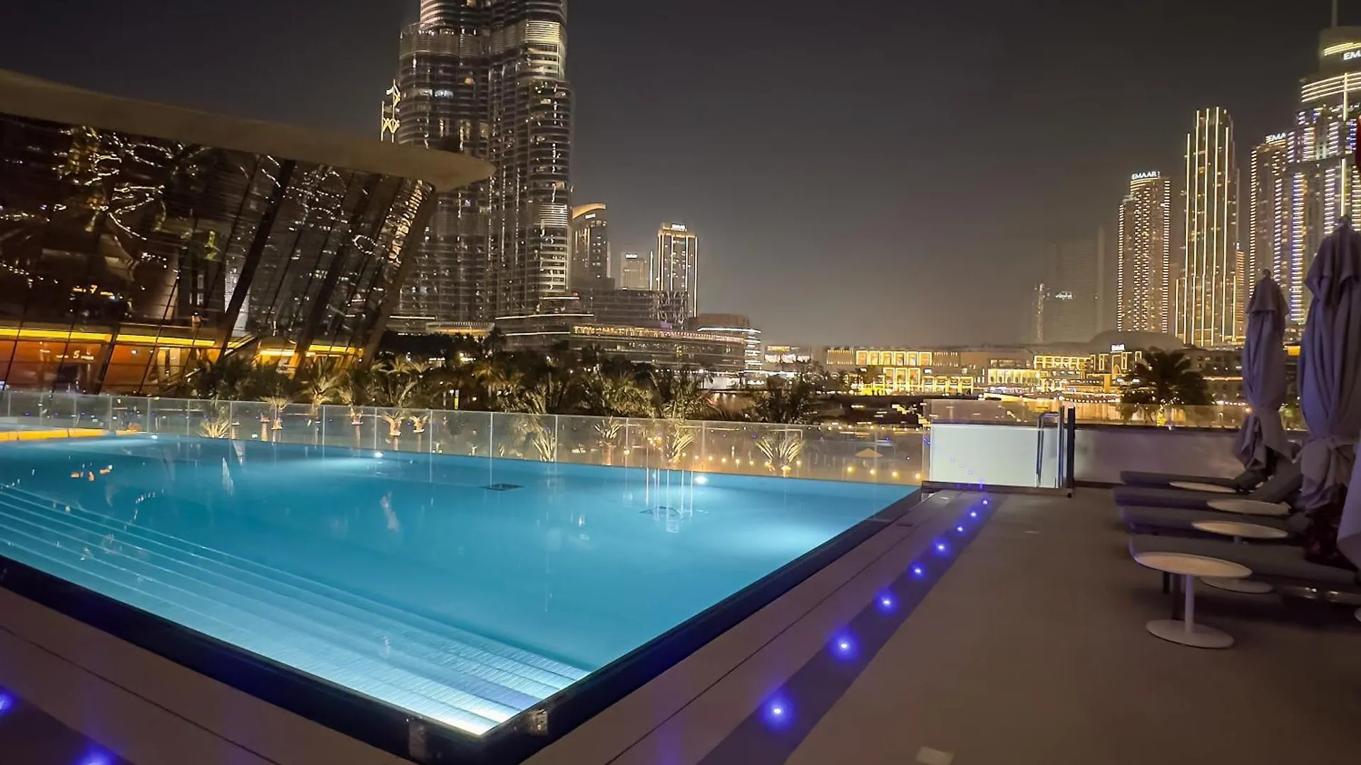 Grandeur 2 Bedroom Apartments I Burj Khalifa & Fountain Views I Free Parking, Gym, Pool, Wi-Fi & Ps5 I By Skyline Serenity Dubai 0*,